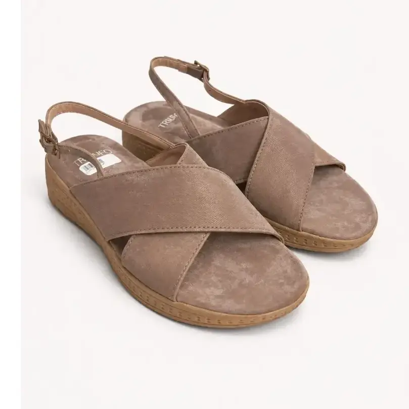 [JRC5527CA] Sandalia Cuña Cruzada (37, Café).webp