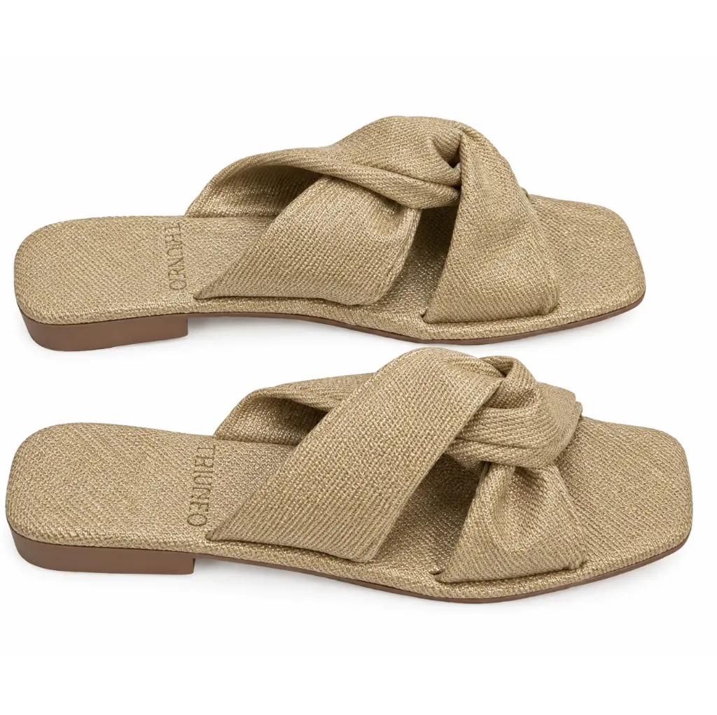 Sandalias beige de tejido con nudo.webp