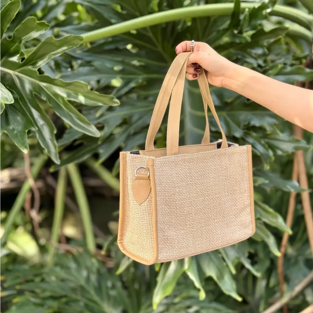 Bolsa Cuadrada Tiras Planas