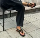 Sandalia Plana Nudo