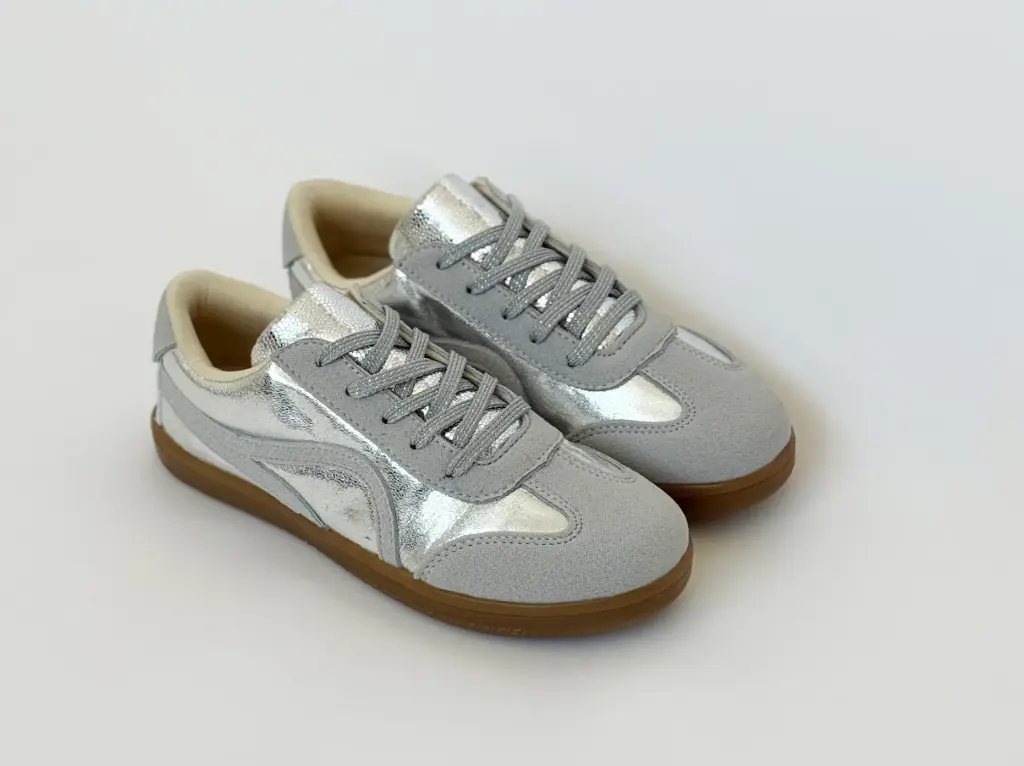 Tenis Curvas Laterales