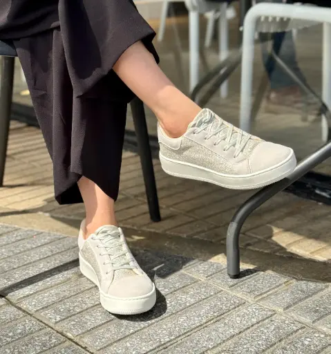 Tenis Puntera Brillo