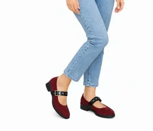 BALETA REDONDA TACHES Y HEBILLA 